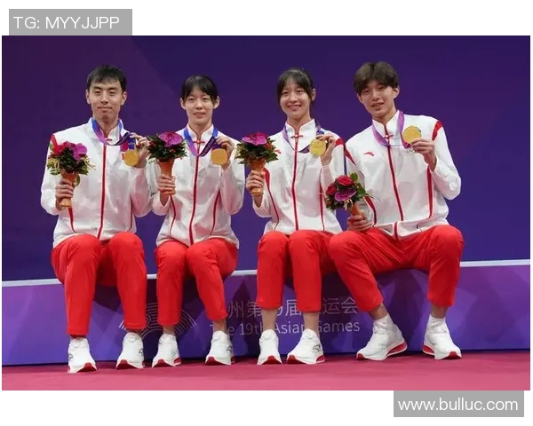 会跆拳道的男足球明星有哪些 足球场外的武术才能与魅力 会跆拳道的男足球明星有哪些 足球场外的武术才能与魅力