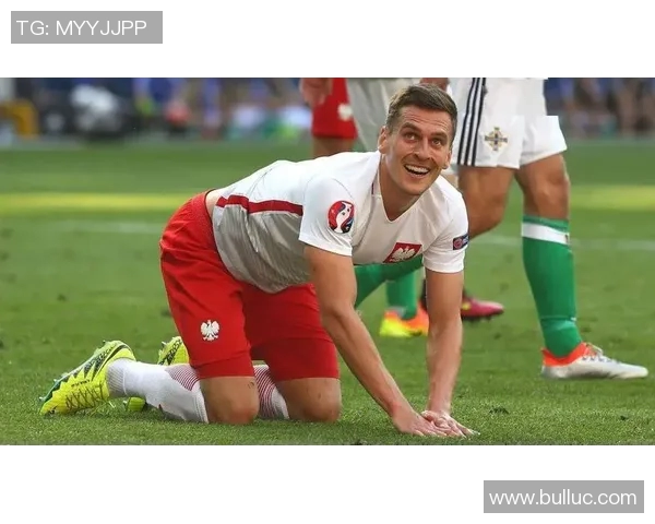 日本足球球星因个人行为引发广泛争议成为最受批评对象的背后故事 日本足球球星因个人行为引发广泛争议成为最受批评对象的背后故事